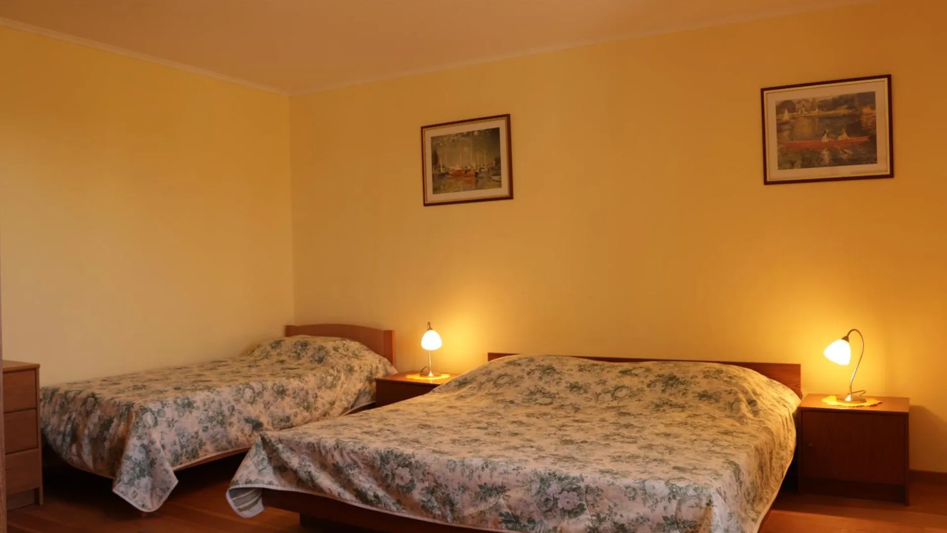 Apartment Milos Mugeba